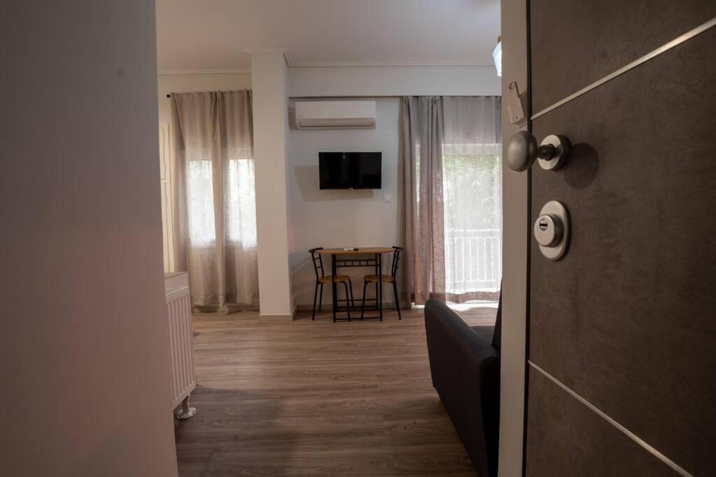 Next To Alsos Ilision Apartament